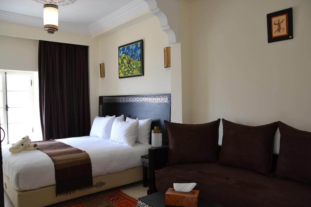 Hotel Riad Ben Atar Esauira Habitación foto