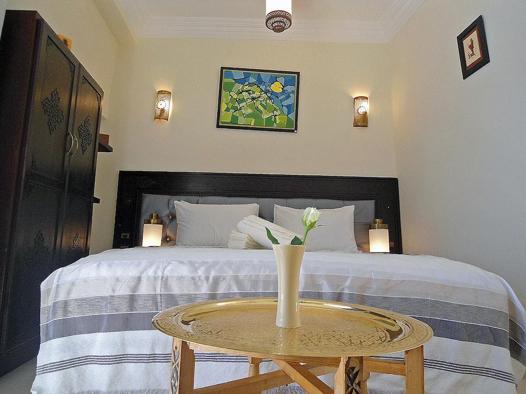 Hotel Riad Ben Atar Esauira Habitación foto