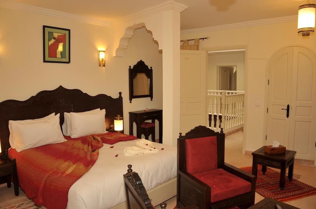 Hotel Riad Ben Atar Esauira Habitación foto