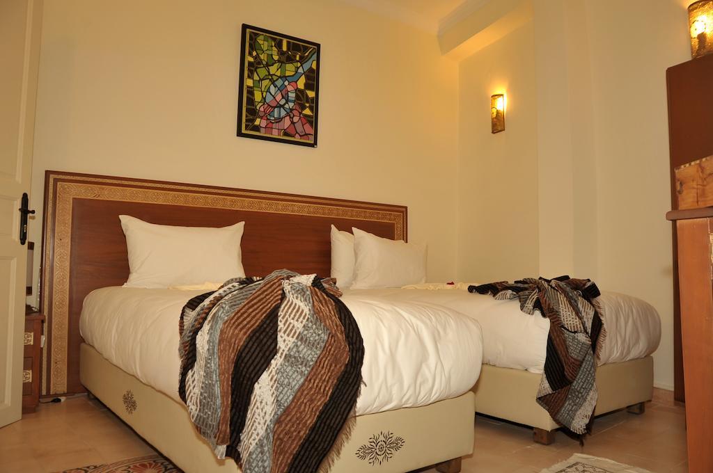 Hotel Riad Ben Atar Esauira Habitación foto